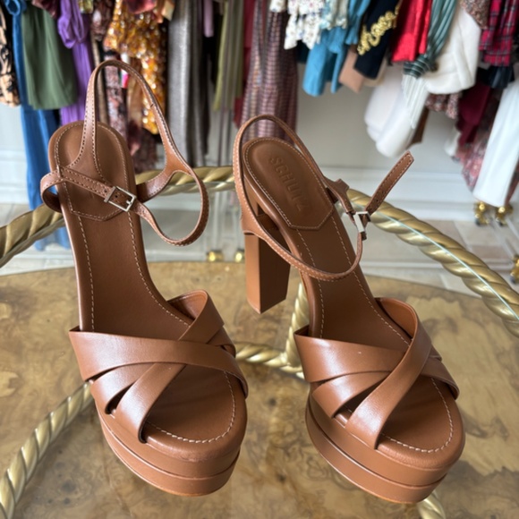 Schutz Keefa High Heel - Picture 2 of 4